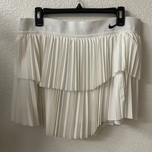Nike white athletic skirt XL